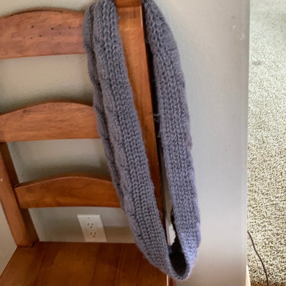 Scarf - Picture 2 of 2